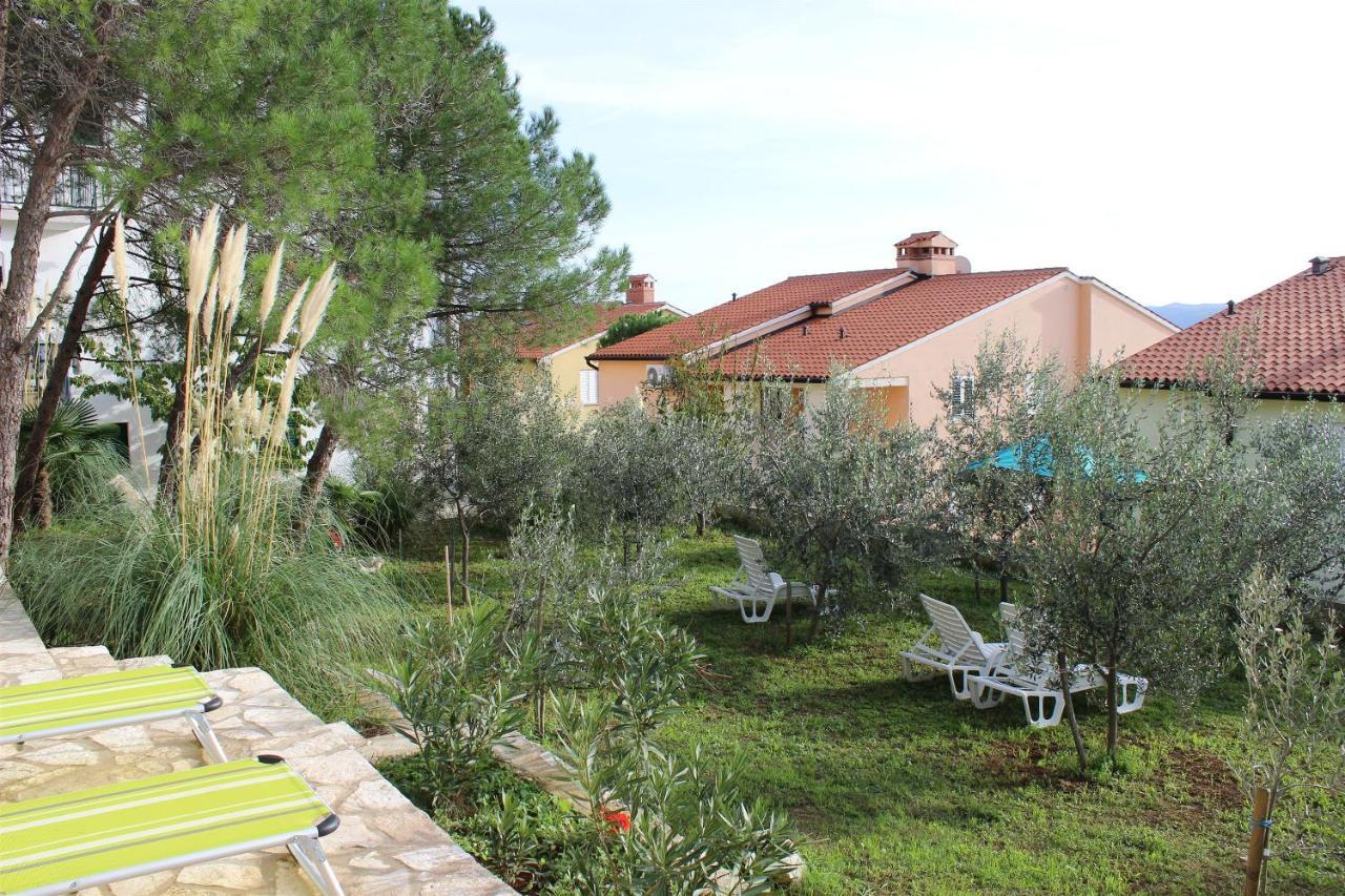 Apartments Olea Rabac Esterno foto